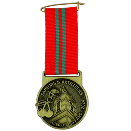 Short ribbon medal